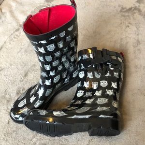 Brand new rain boots